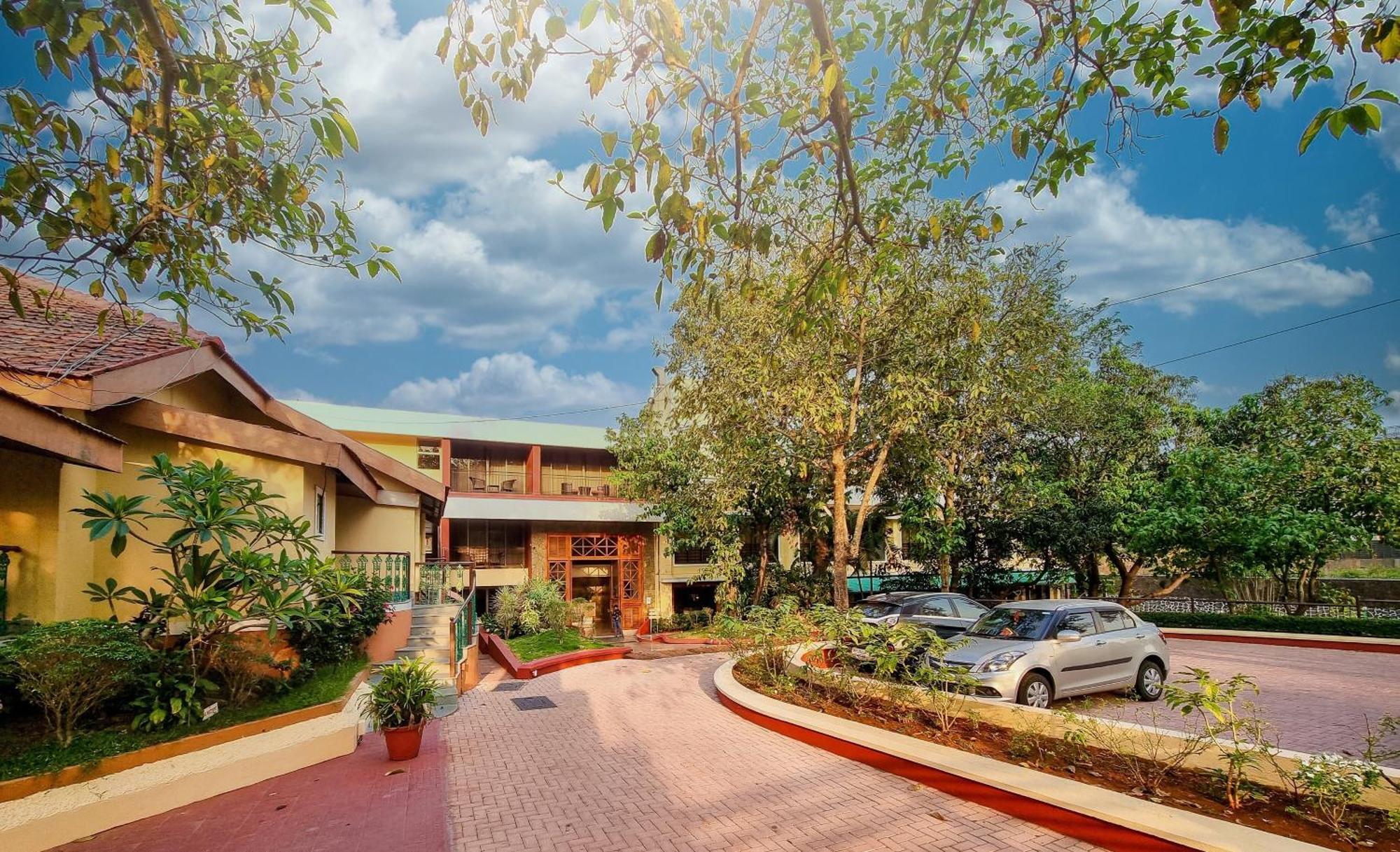 Zaras Resort Khandala Lonavala Exterior photo