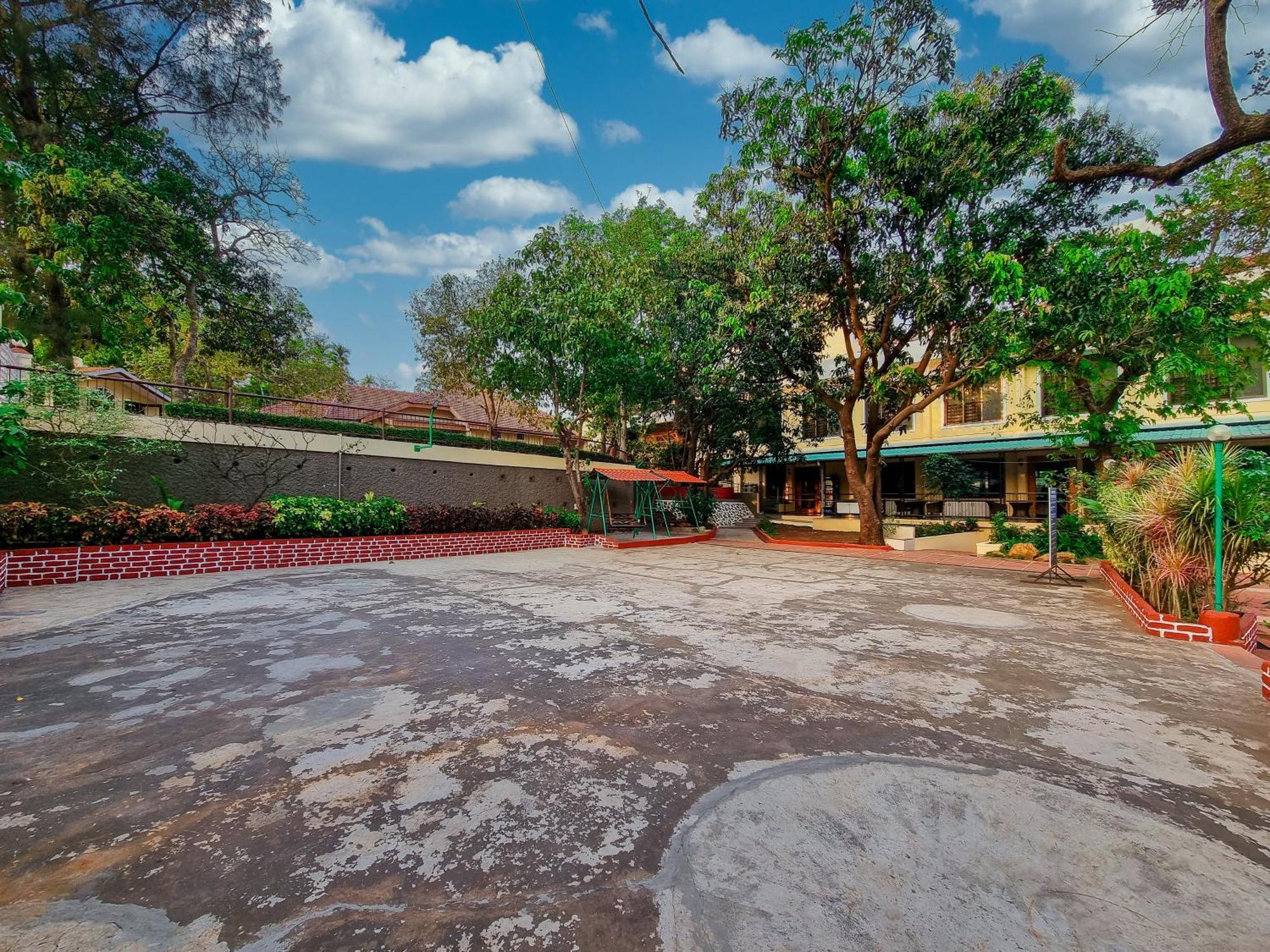 Zaras Resort Khandala Lonavala Exterior photo