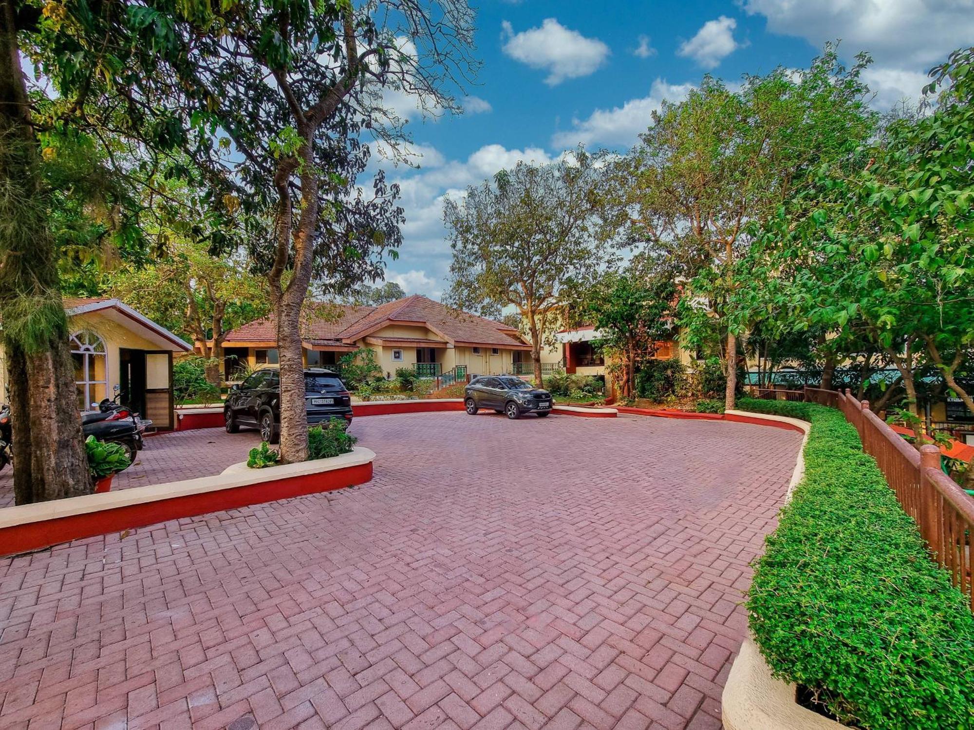 Zaras Resort Khandala Lonavala Exterior photo