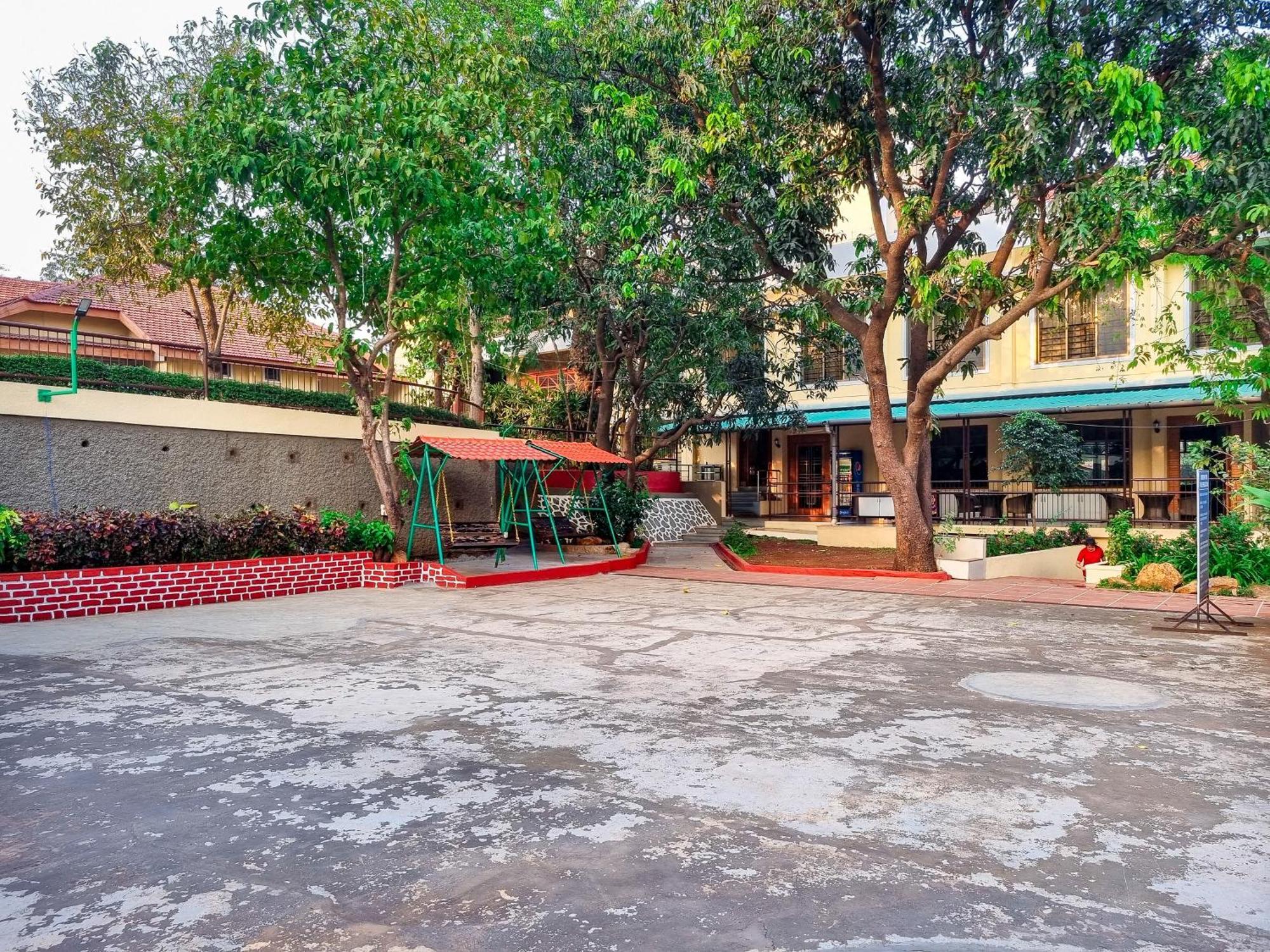 Zaras Resort Khandala Lonavala Exterior photo